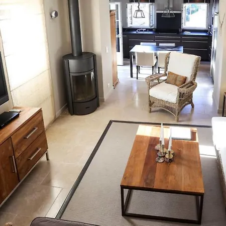 Stunning House In For 4 With Nice Terrace Vakantiehuis *