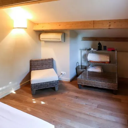 Holiday home Stunning House In For 4 With Nice Terrace *