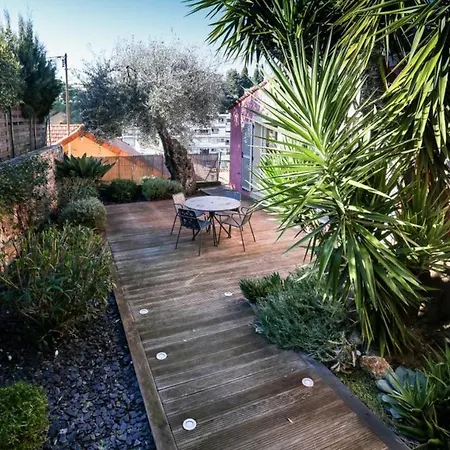 Holiday home Stunning House In For 4 With Nice Terrace