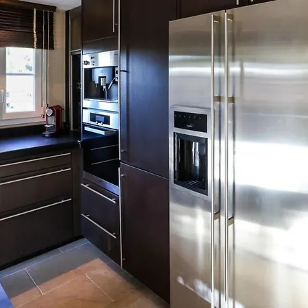 Stunning House In For 4 With Nice Terrace Holiday home Cannes