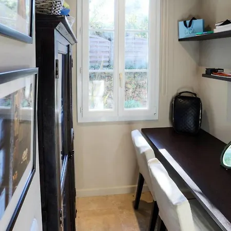 Stunning House In For 4 With Nice Terrace Holiday home Cannes